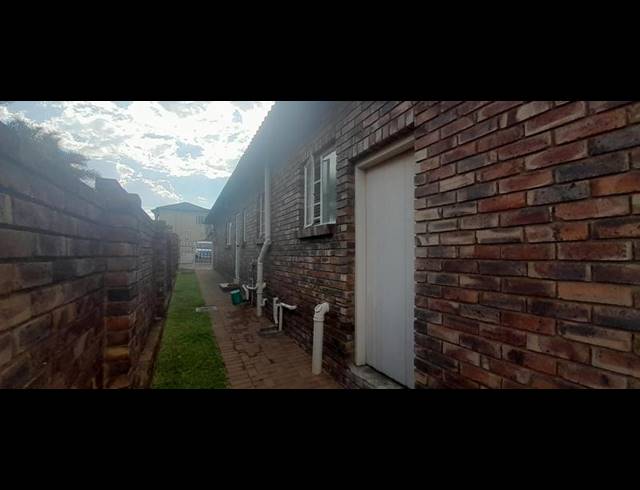 3 BEDROOM PROPERTY TO RENT IN THATCHFIELD